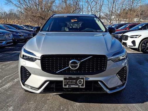 2024 Volvo XC60 Ultimate Dark Theme