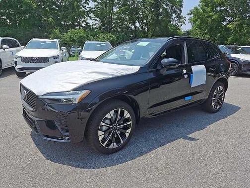 2026 Volvo XC60 Plus