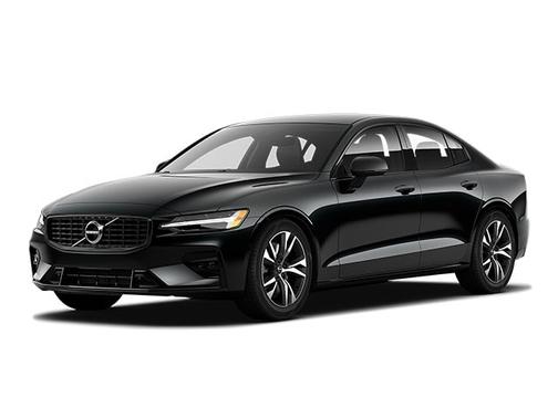 2022 Volvo S60 B5 FWD R-Design