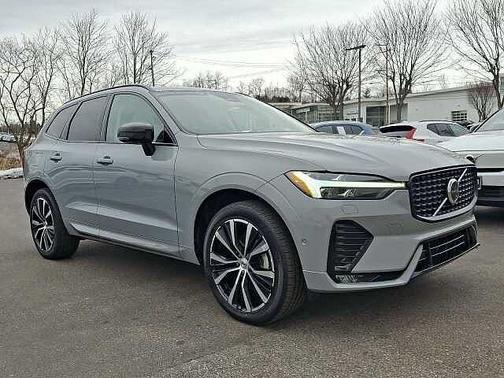 2024 Volvo XC60 Plus