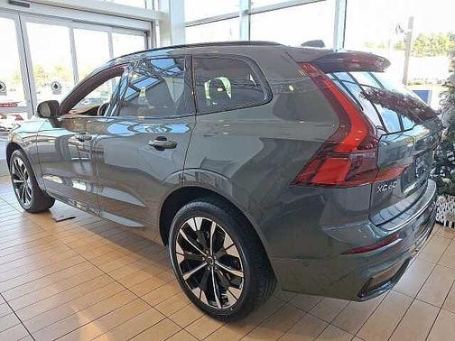 2026 Volvo XC60 Plus