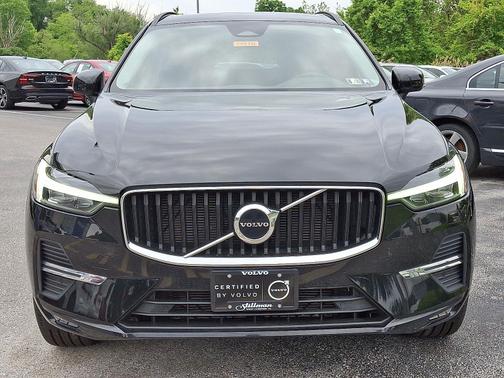 2022 Volvo XC60 B5 AWD Momentum