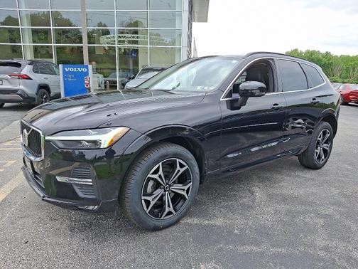 2022 Volvo XC60 B5 AWD Momentum