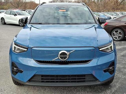 2023 Volvo XC40 Ultimate