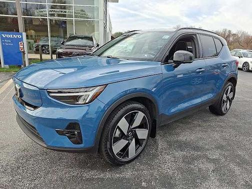 2023 Volvo XC40 Ultimate