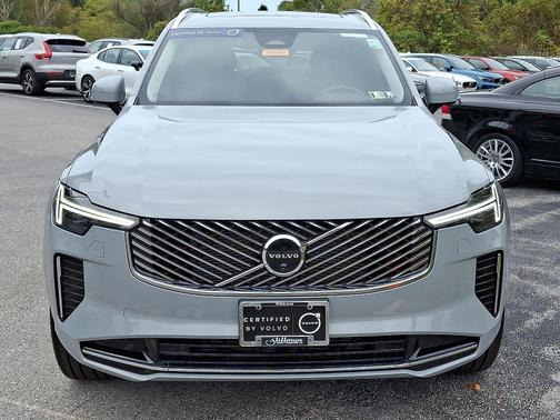 2025 Volvo XC90 B60 AWD Plus 7-Passengers