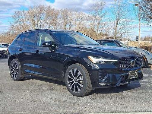 2024 Volvo XC60 Plus