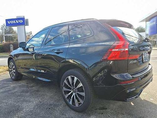 2024 Volvo XC60 Plus