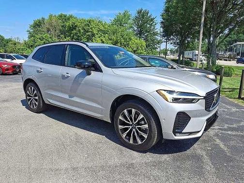 2025 Volvo XC60 Plus