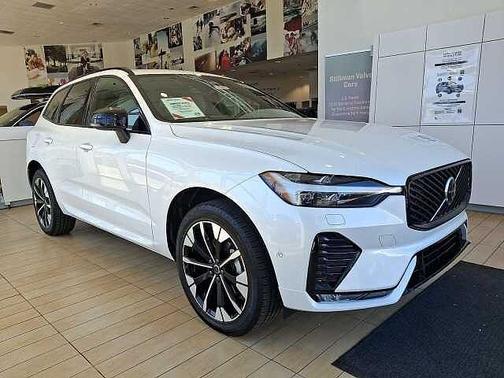 Crystal White 2026 Volvo XC60 Plus