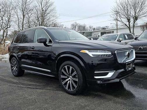 2023 Volvo XC90 Plus