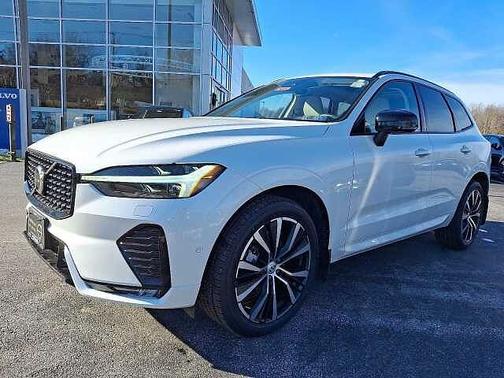 2023 Volvo XC60 Plus