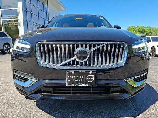 Onyx Black 2024 Volvo XC90 Ultimate Bright Theme