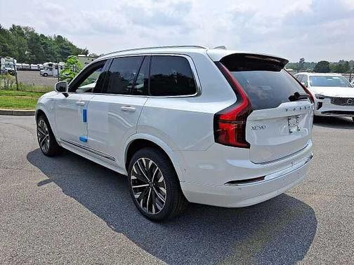 Crystal White 2026 Volvo XC90 Plug-In Hybrid Plus