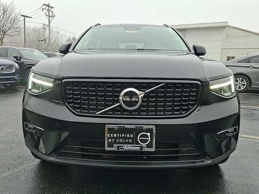 2023 Volvo XC40 Plus