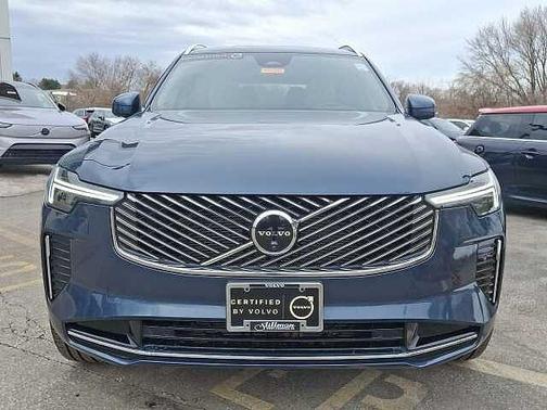 2025 Volvo XC90 Plus