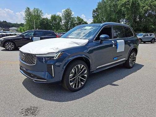 2026 Volvo XC90 Plug-In Hybrid Plus