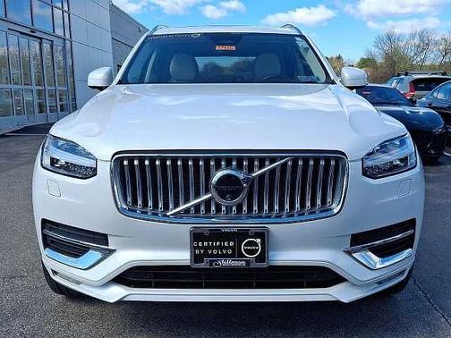 2024 Volvo XC90 Plus