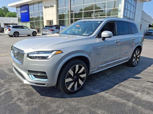 2023 Volvo XC90 Recharge Plug-In Hybrid T8 Eawd Plus Bright Theme 7-Passengers