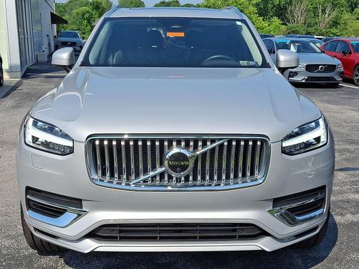 2023 Volvo XC90 Recharge Plug-In Hybrid T8 Eawd Plus Bright Theme 7-Passengers