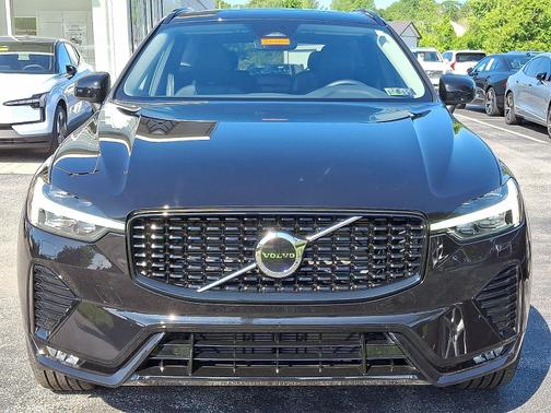 2025 Volvo XC60 B5 AWD Core