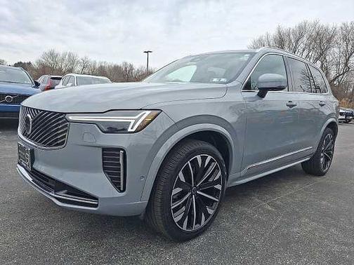 2025 Volvo XC90 Plus