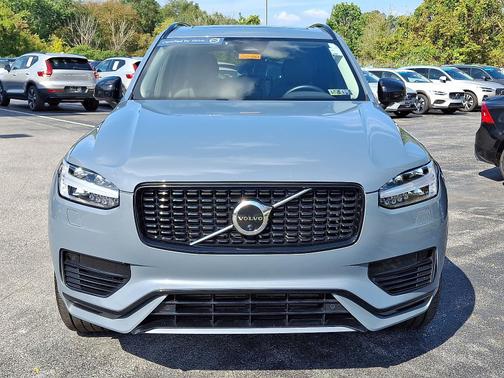 2023 Volvo XC90 Recharge Plug-In Hybrid T8 Eawd Plus Dark Theme 7-Passengers