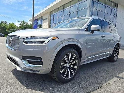 Silver Dawn Metal 2023 Volvo XC90 Plus