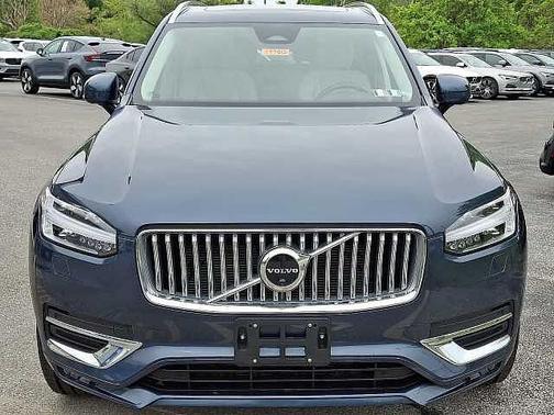 Denim Blue 2023 Volvo XC90 Plus