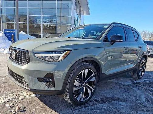 2025 Volvo XC40 Ultra