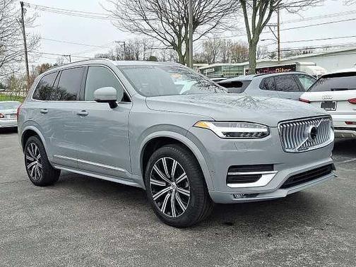 Vapour Grey 2024 Volvo XC90 Plus