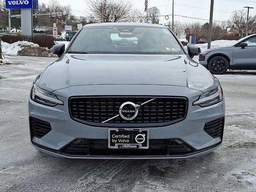 2025 Volvo S60 Ultra