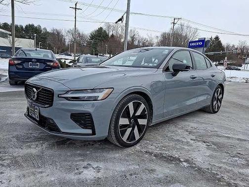 2025 Volvo S60 Ultra