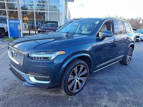2024 Volvo XC90 Ultimate Bright Theme