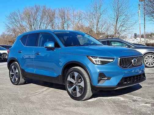 2023 Volvo XC40 Plus