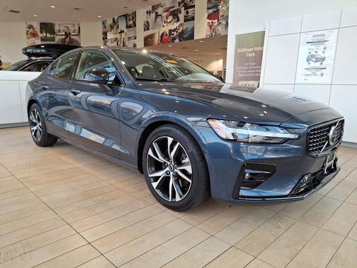 2025 Volvo S60 B5 Plus