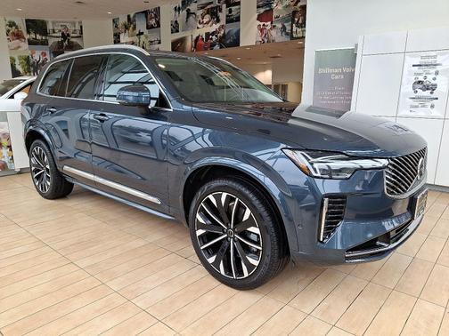 2025 Volvo XC90 B6 AWD Plus 7-Passengers