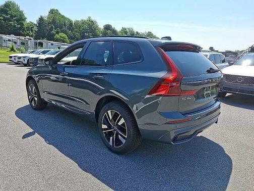 2026 Volvo XC60 Core