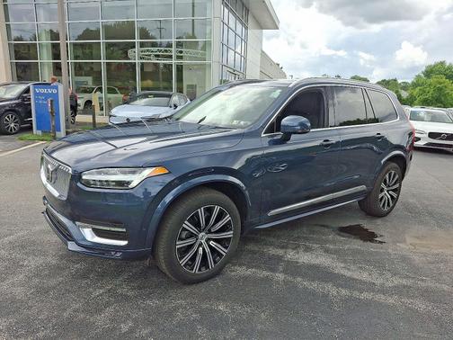 2024 Volvo XC90 B5 AWD Plus Bright Theme 7-Passengers
