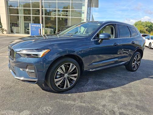 2023 Volvo XC60 Recharge Plug-In Hybrid T8 Eawd Plus Bright Theme