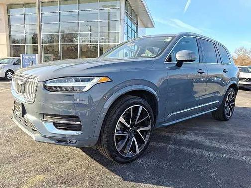 2023 Volvo XC90 Plus