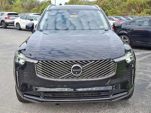 2025 Volvo XC90 Plus