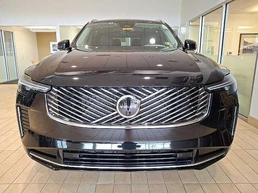 2025 Volvo XC90 Plus