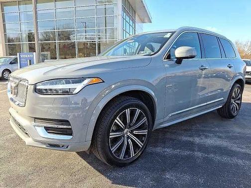 2024 Volvo XC90 Plus