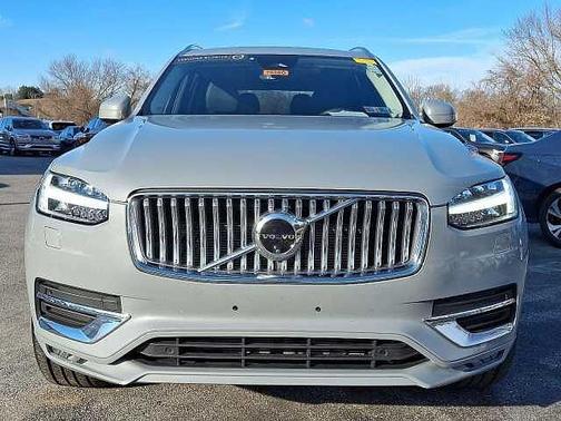 2024 Volvo XC90 Plus