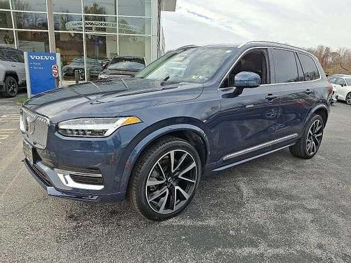 2023 Volvo XC90 Plus