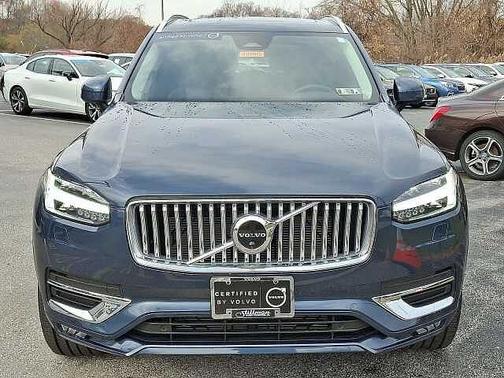 2023 Volvo XC90 Plus