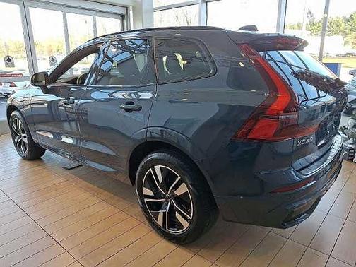 2026 Volvo XC60 Core