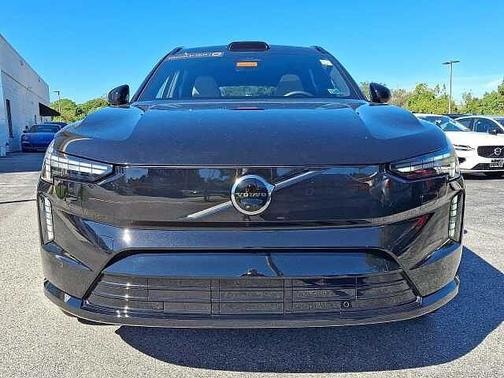 Onyx Black 2025 Volvo EX90 Ultra
