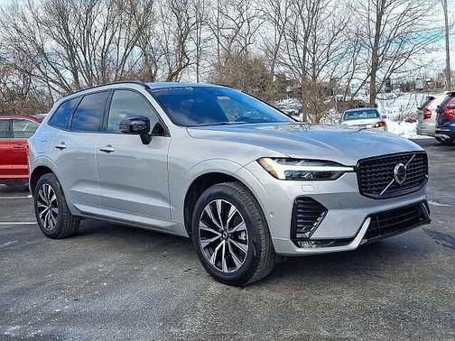 2023 Volvo XC60 Plus